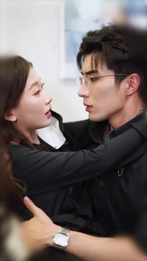 闪婚傻妻甜又野（73集）最火爆的短剧