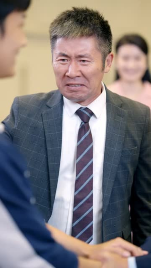 少年强之初中生横扫数学大赛(61集) 少年强之初中生横扫数学大赛(61集)短剧解说全集