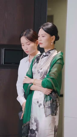 被闪婚老公套路(40集) 被闪婚老公套路(40集)精彩短剧合集