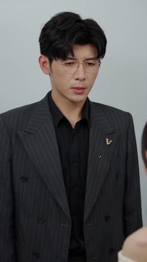 人小鬼大之我帮爸比追妈咪(92集) 人小鬼大之我帮爸比追妈咪(92集)最新上映的短剧