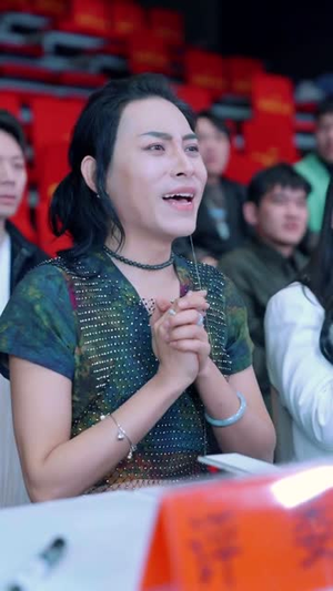 热辣滚烫之胖妞归来(76集) 热辣滚烫之胖妞归来(76集)最新热门短剧