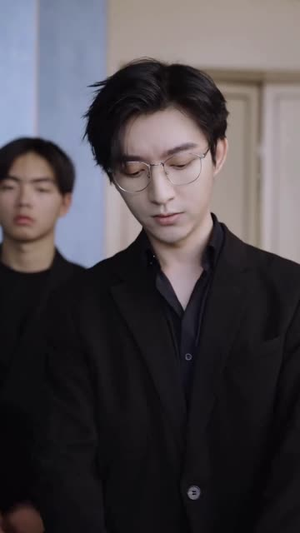 离婚后我爆红了(90集) 离婚后我爆红了(90集)爆款短剧一起追