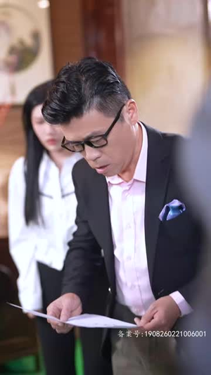 闪婚当天植物人老公站起来了（97集）精彩短剧片段