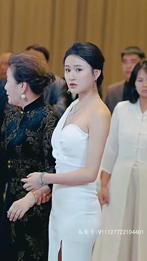 新版:至尊(126集) 新版:至尊(126集)追风的女孩短剧