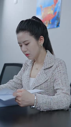 女总裁的代驾小司机(100集) 女总裁的代驾小司机(100集)超好看古装短剧