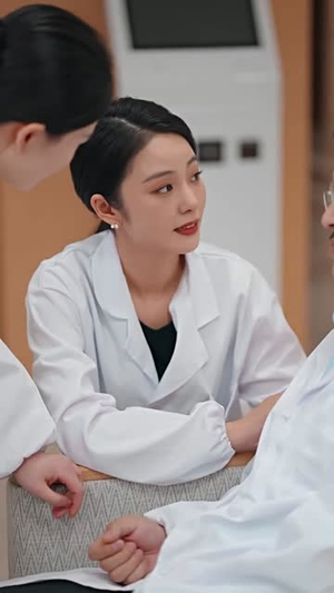 替嫁新娘亿万老公宠上天（81集）1-102集