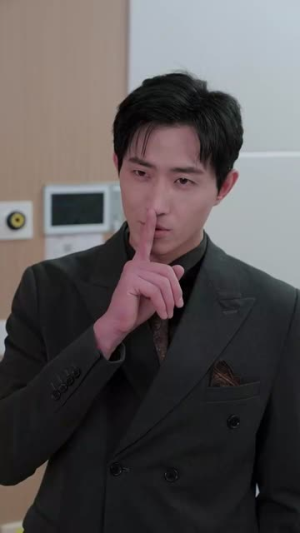 腹黑夫人飒又撩（96集）新短剧推荐