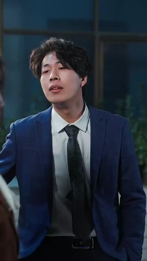 失爱之后，她在废品堆里重构人生（59集）短剧热播抢先看