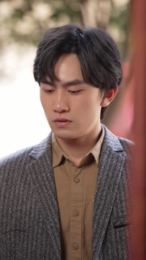 我能来回穿梭90年代(更新至40集) 我能来回穿梭90年代(更新至40集)短剧中追到爽