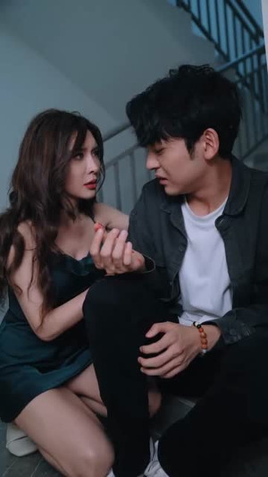 贴身保安(32集) 贴身保安(32集)经典老剧免费看