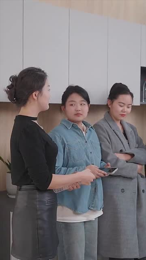 我替总裁搞商战(84集) 我替总裁搞商战(84集)超甜短剧分享