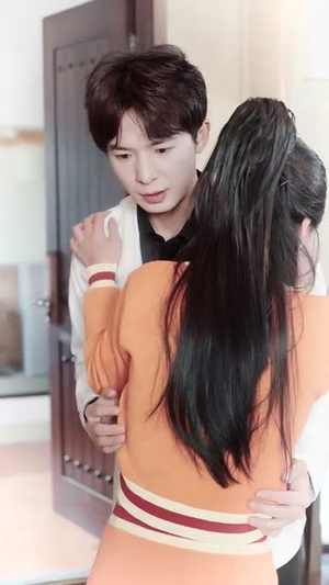 直播调解大胆说出你的秘密(30集) 直播调解大胆说出你的秘密(30集)每天分享短剧