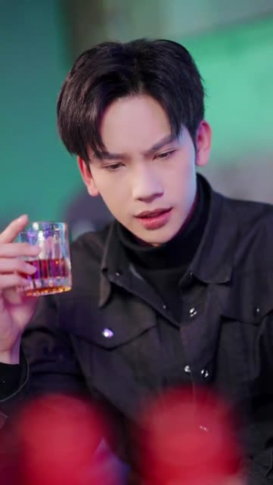 离婚后，陆总舔狗上身帮我提鞋（86集）红果免费短剧