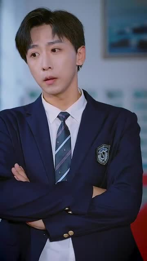 我外卖小哥签到三年无敌了 (79集)这短剧太好看了