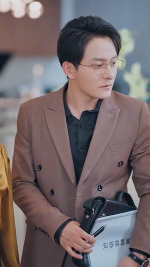 偏我爱你不逢时 (41集) 偏我爱你不逢时 (41集) 一起看短剧