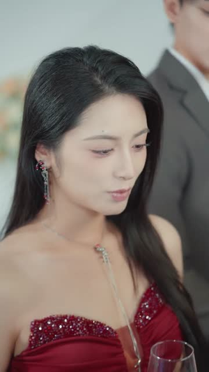 玫瑰小姐狩猎计划 (60集)短剧全集大结局