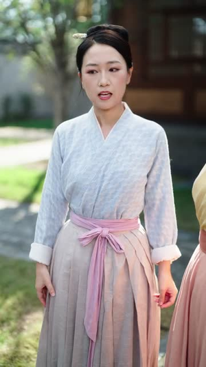 开局一间破草屋,我靠养娃系统致富(62集) 开局一间破草屋,我靠养娃系统致富(62集)精彩热门短剧