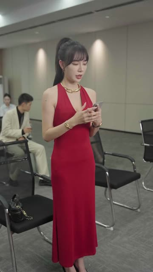 系统匹配，我的契约妻是真女神（53集）爆款短剧推荐