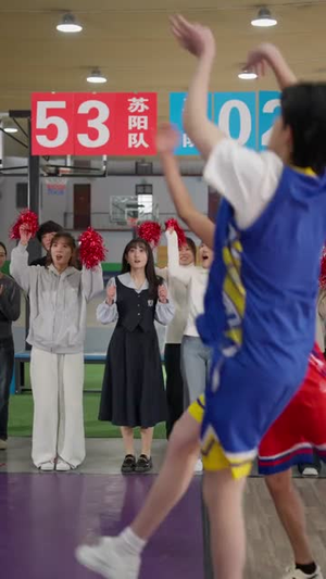 追不到校花就开外挂(80集) 追不到校花就开外挂(80集)热门短剧来袭