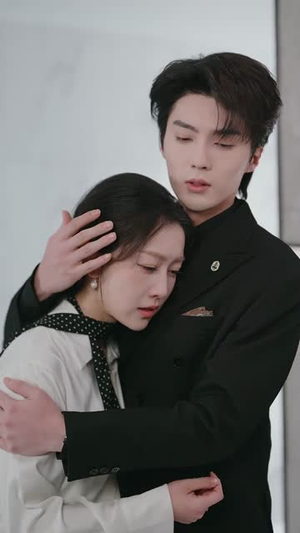 她自万丈荣光(75集) 她自万丈荣光(75集)热门火爆短剧